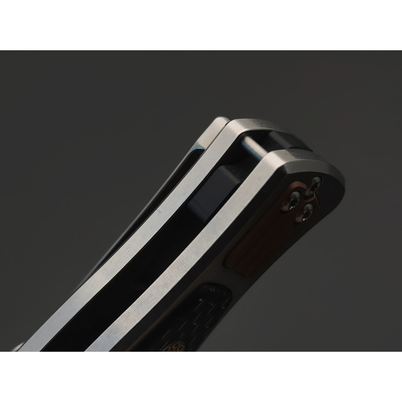 Reptilian складной нож Кот-02 сталь D2 satin, рукоять Carbon fiber blue, steel