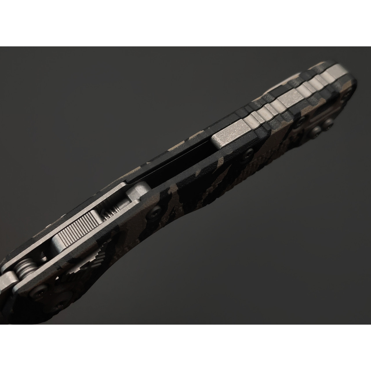 Нож Microtech MSI Ram-Lok 210T-10APPMTRC сталь M390MK apocalyptic стоунвош, рукоять Polymer tiger camo