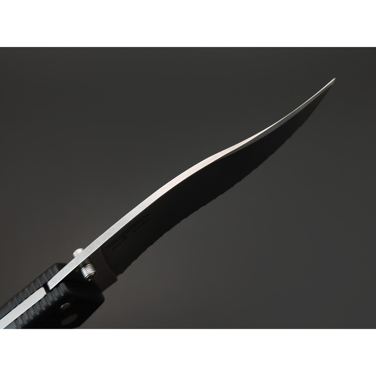 Нож Cold Steel 29AXVS XL Voyager Vaquero Serrated Edge сталь AUS10A рукоять Griv-Ex