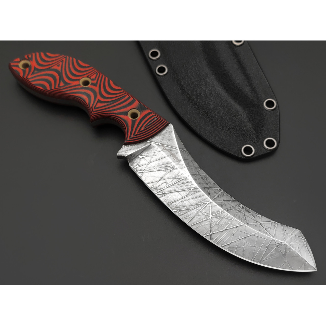 Волчий Век нож Кондрат 12 сталь 95Х18 WA травление хаотик, рукоять G10 black & red, латунь