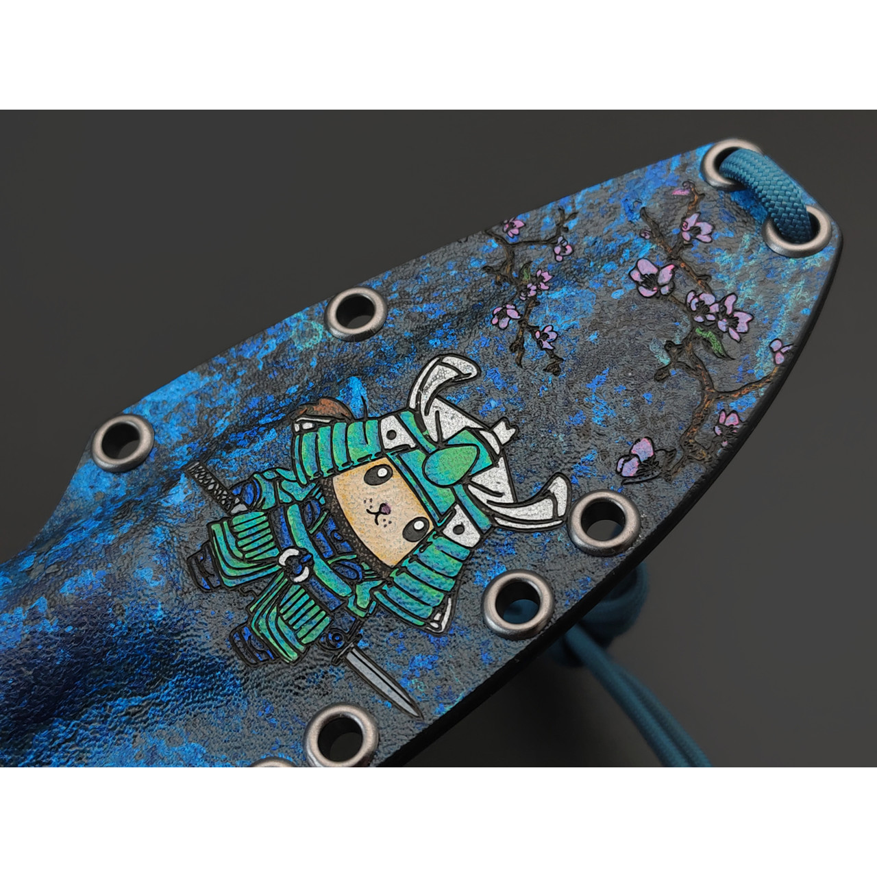 Волчий Век нож МасичЬка Custom Anime Girl & Samurai Cat сталь 95Х18 WA худ. травление, рукоять Carbon fiber multi, пин титан