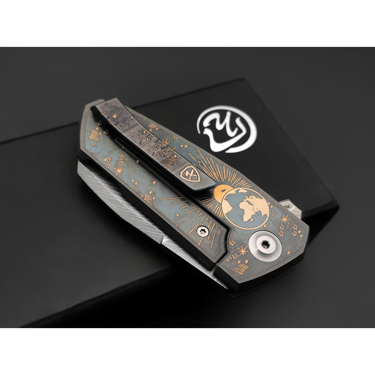 Ponomarev Forge Custom "Гагарин" нож Bulldog Мастерская Чебуркова сталь M390, рукоять Титан, лазерная гравировка