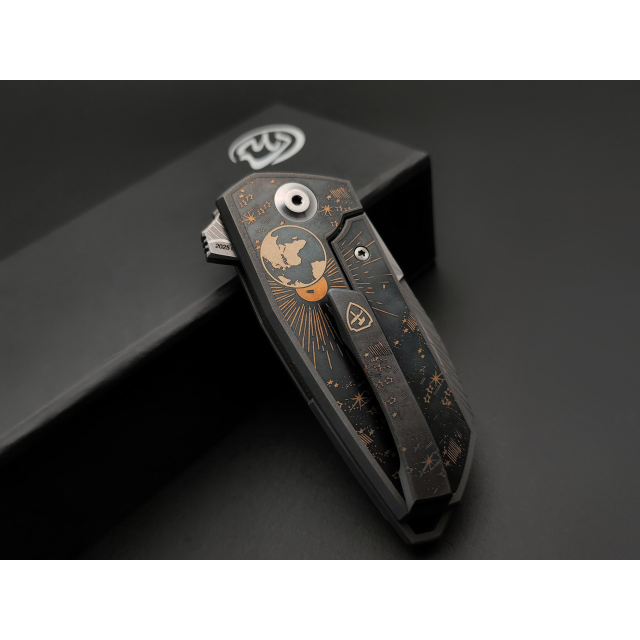 Ponomarev Forge Custom "Гагарин" нож Bulldog Мастерская Чебуркова сталь M390, рукоять Титан, лазерная гравировка