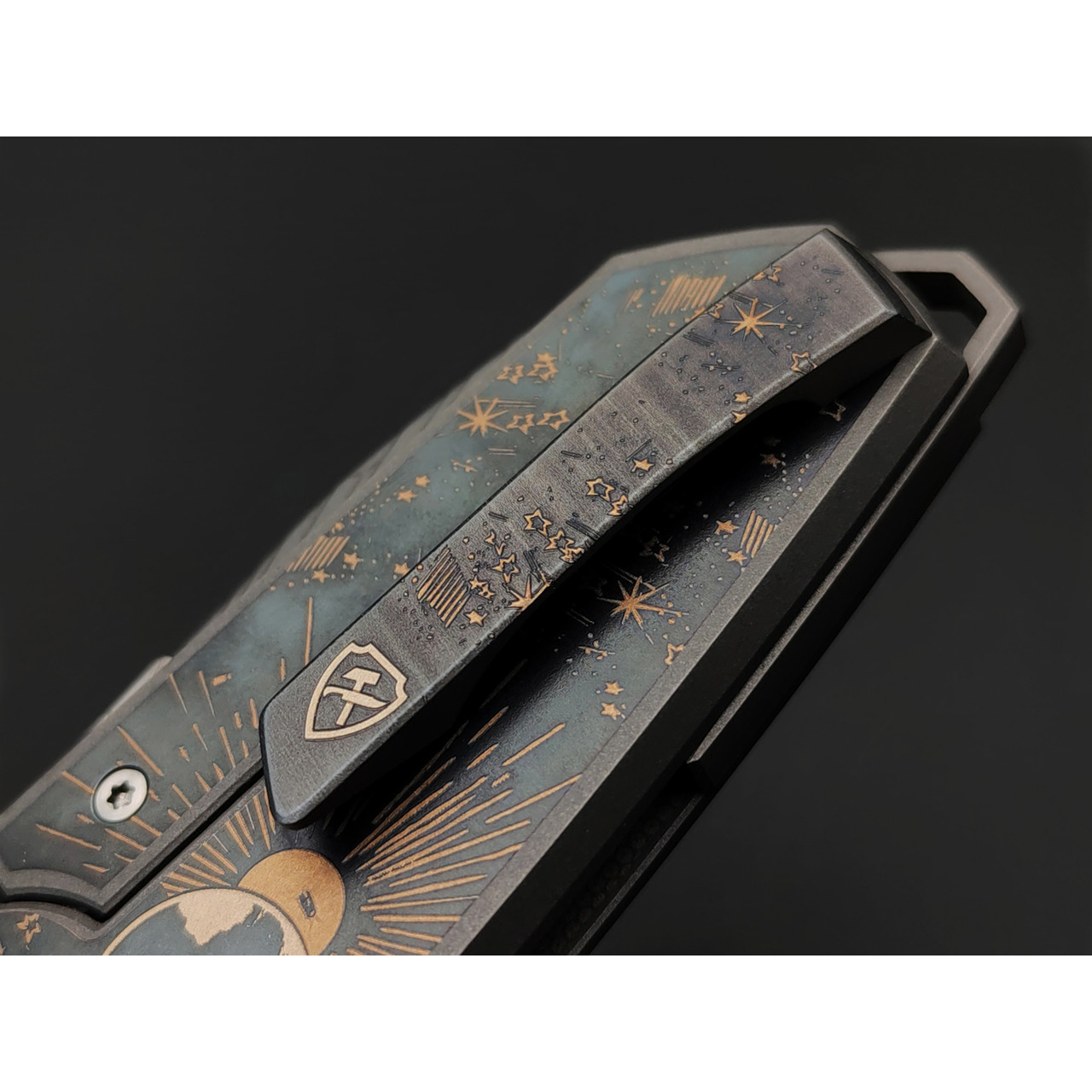 Ponomarev Forge Custom "Гагарин" нож Bulldog Мастерская Чебуркова сталь M390, рукоять Титан, лазерная гравировка