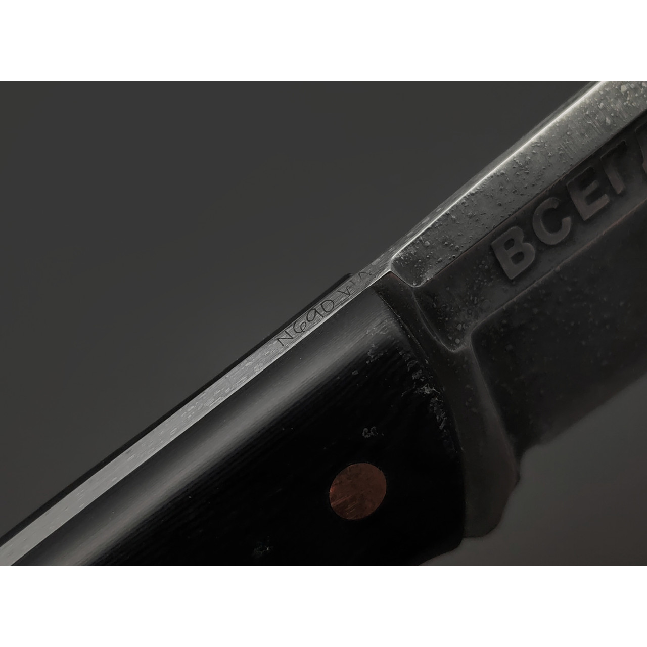 Волчий Век нож Пацанская Финка Custom сталь N690 WA худ. травление, рукоять G10 black, медные пины
