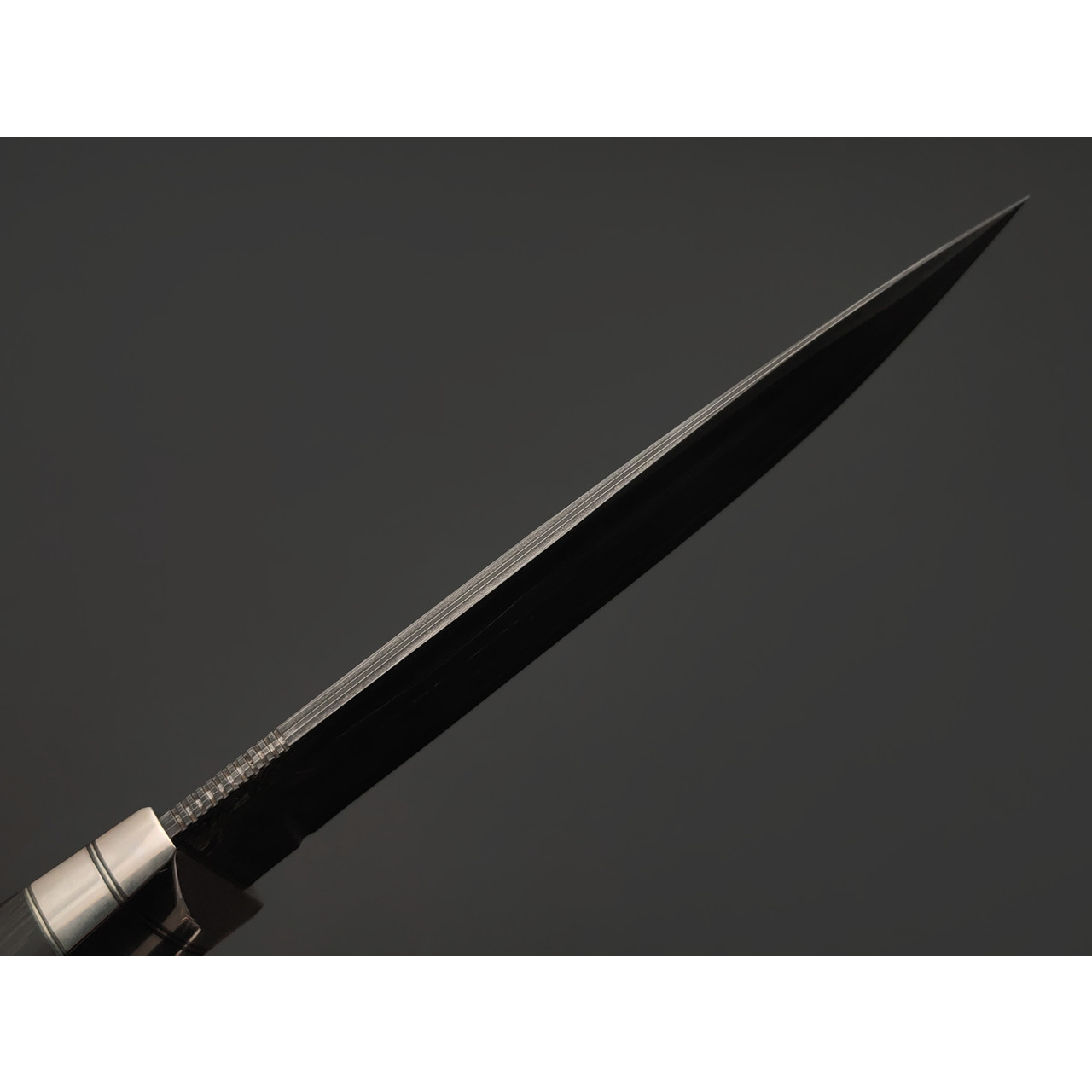 Кузница Васильева нож НЛВ180 ламинат S290, рукоять Элфорин, carbon fiber chaotic gold, мельхиор