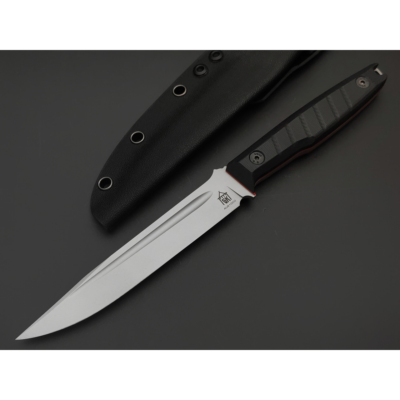 Град Горький нож Шторм сталь Aus-10Co bead blast, рукоять G10 black & red
