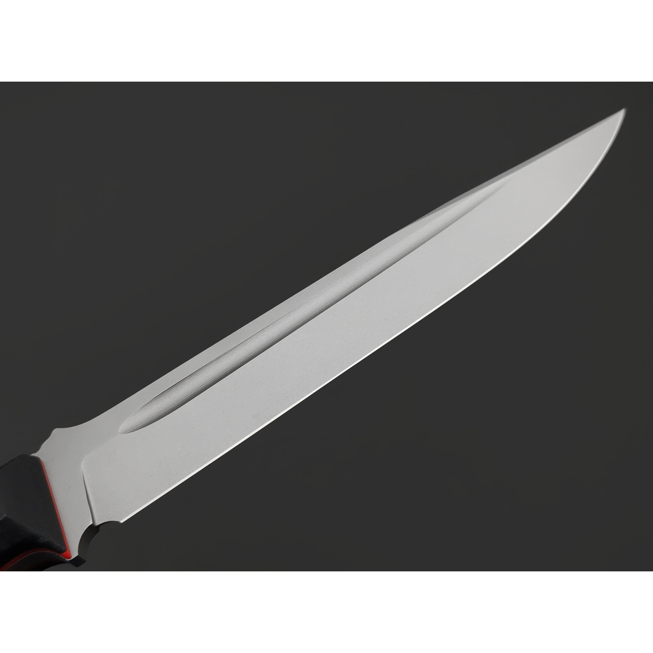 Град Горький нож Шторм сталь Aus-10Co bead blast, рукоять G10 black & red