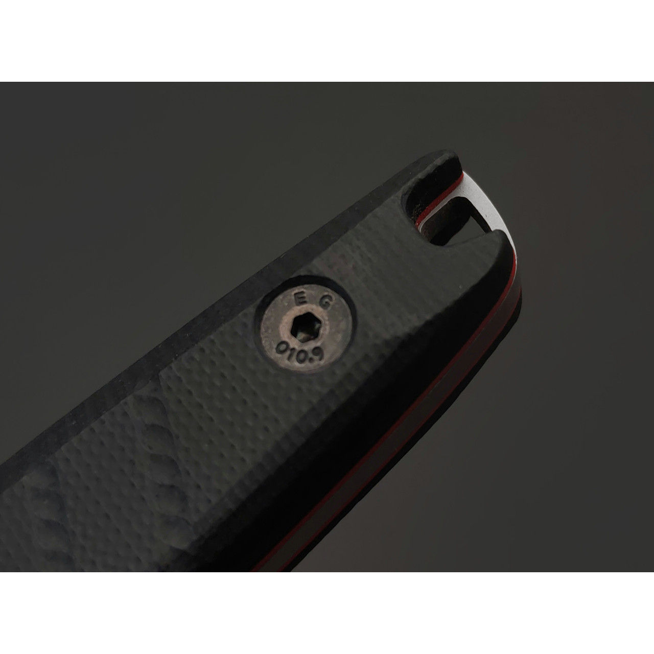 Град Горький нож Шторм сталь Aus-10Co bead blast, рукоять G10 black & red