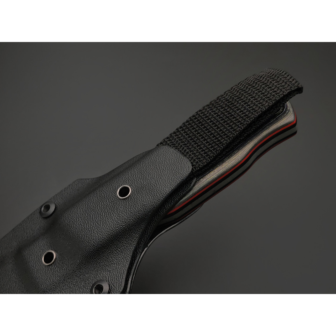 Волчий Век нож Mark-II Custom "Вас Заметили" сталь N690 WA худ. травление, рукоять Carbon fiber custom, G10 black & red.