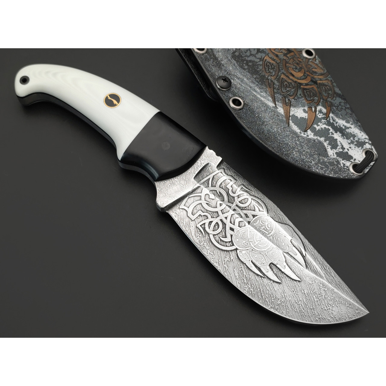 Волчий Век нож Fantocci Custom "Печать Велеса" сталь 1.4116 WA худ. травление, рукоять G10 black & white, пины карбон