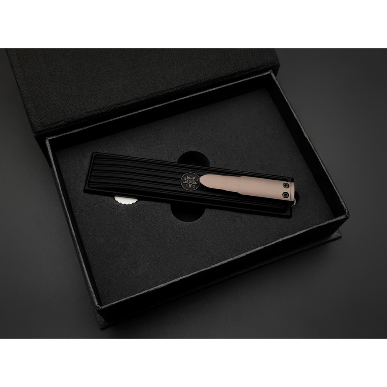 Steelclaw фронтальный нож ТТ-3 сталь D2 satin, рукоять Aluminum, G10
