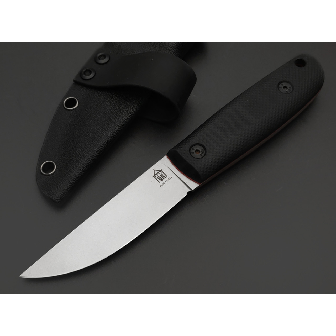 Град Горький нож Томми сталь Aus-10Co bead blast, рукоять G10 black & red