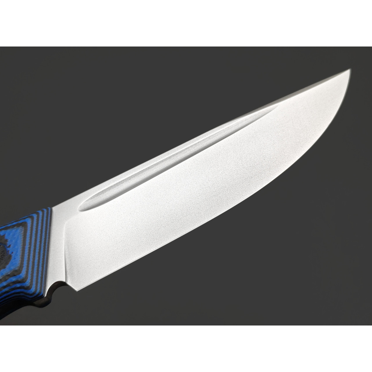 Град Горький нож Стрела сталь PGK bead blast, рукоять G10 black & blue