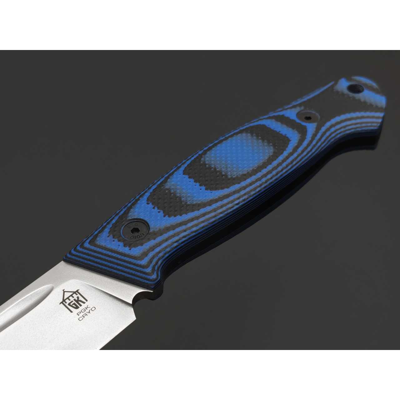 Град Горький нож Стрела сталь PGK bead blast, рукоять G10 black & blue