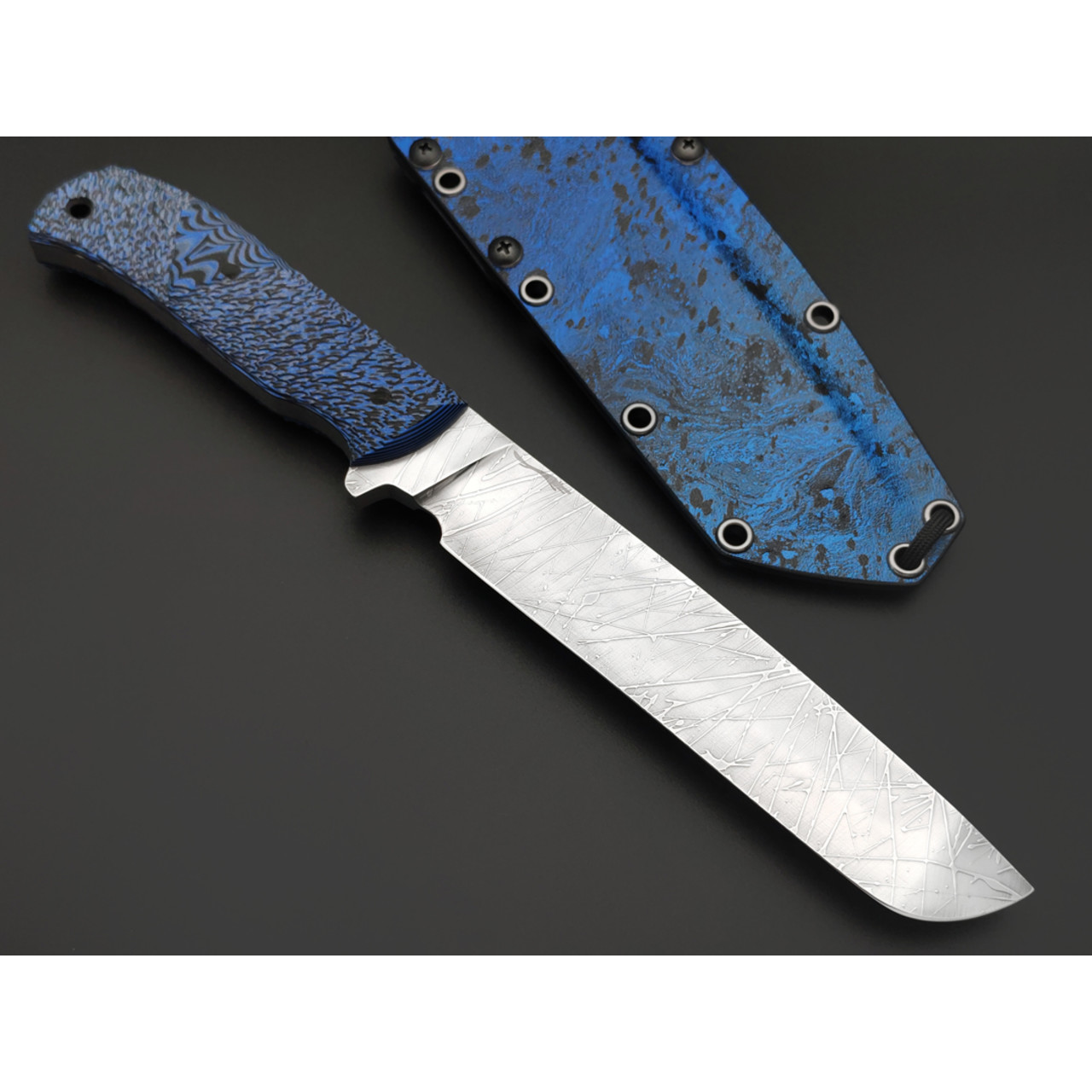 Волчий Век нож Пахарь Custom сталь 1.4116 WA худ. травление Хаотик, рукоять G10 black & blue, пины карбон