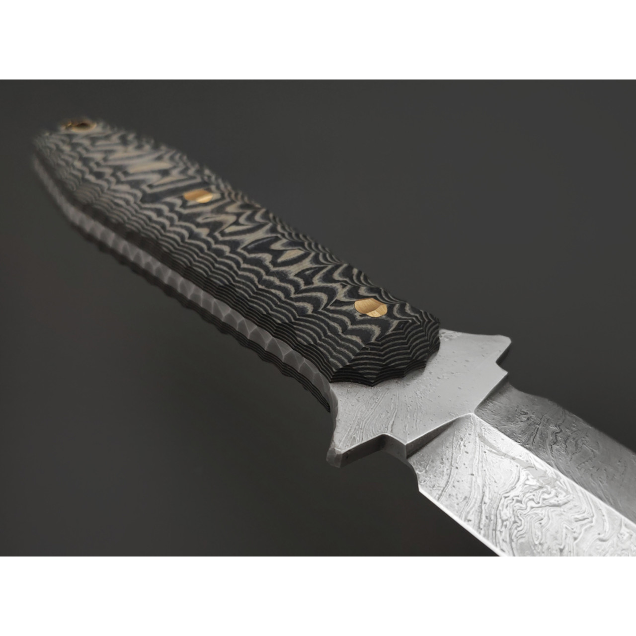 Волчий Век нож Lancette Custom сталь N690 WA худ. травление Дамаскаж, рукоять G10 black & tan, пины латунь
