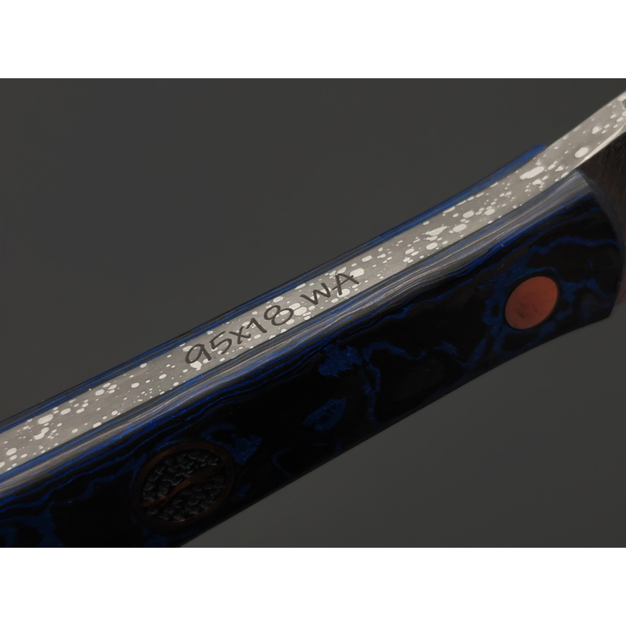 Волчий Век нож Кинжалоид Custom сталь 95Х18 WA худ. травление, рукоять Карбон blue, пины медь