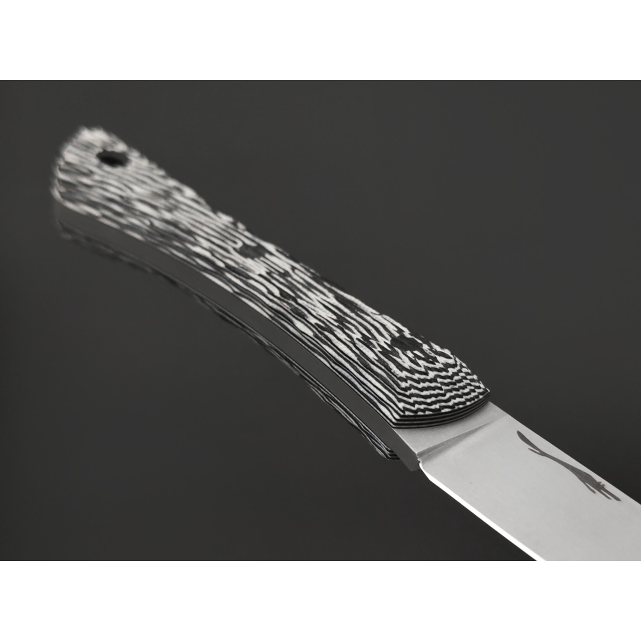 Волчий Век нож Сечень сталь N690 WA стоунвош, рукоять G10 black & white, пины карбон