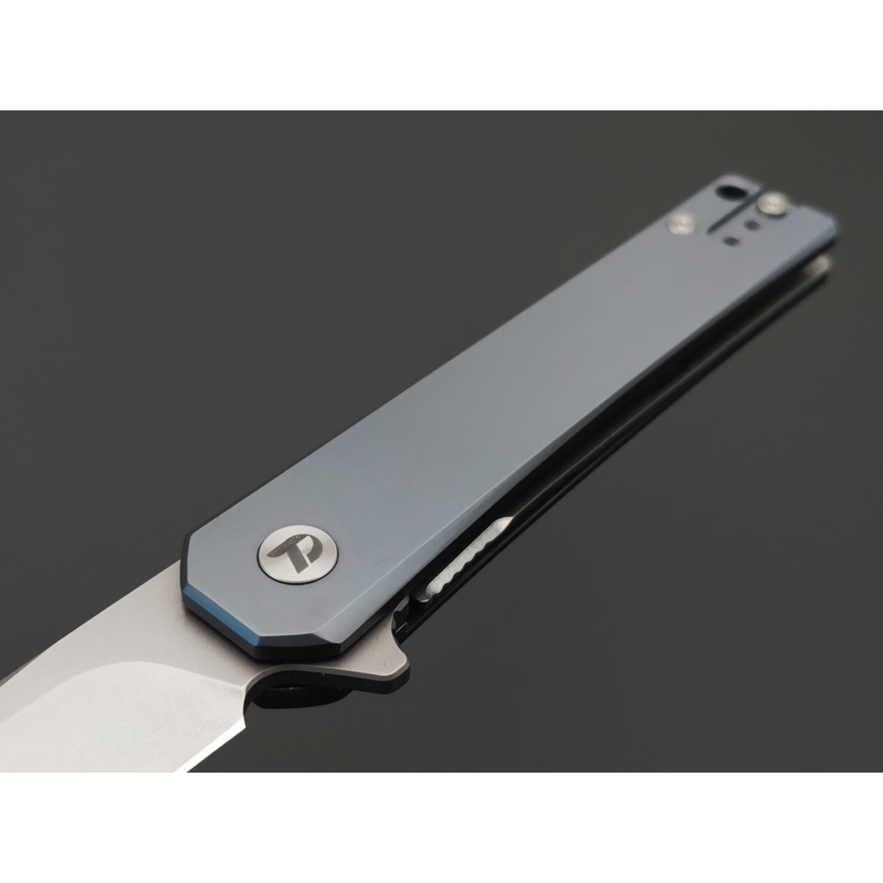 Dr.Tech складной нож Urban D4286BL сталь D2, рукоять Titanium TC4 blue