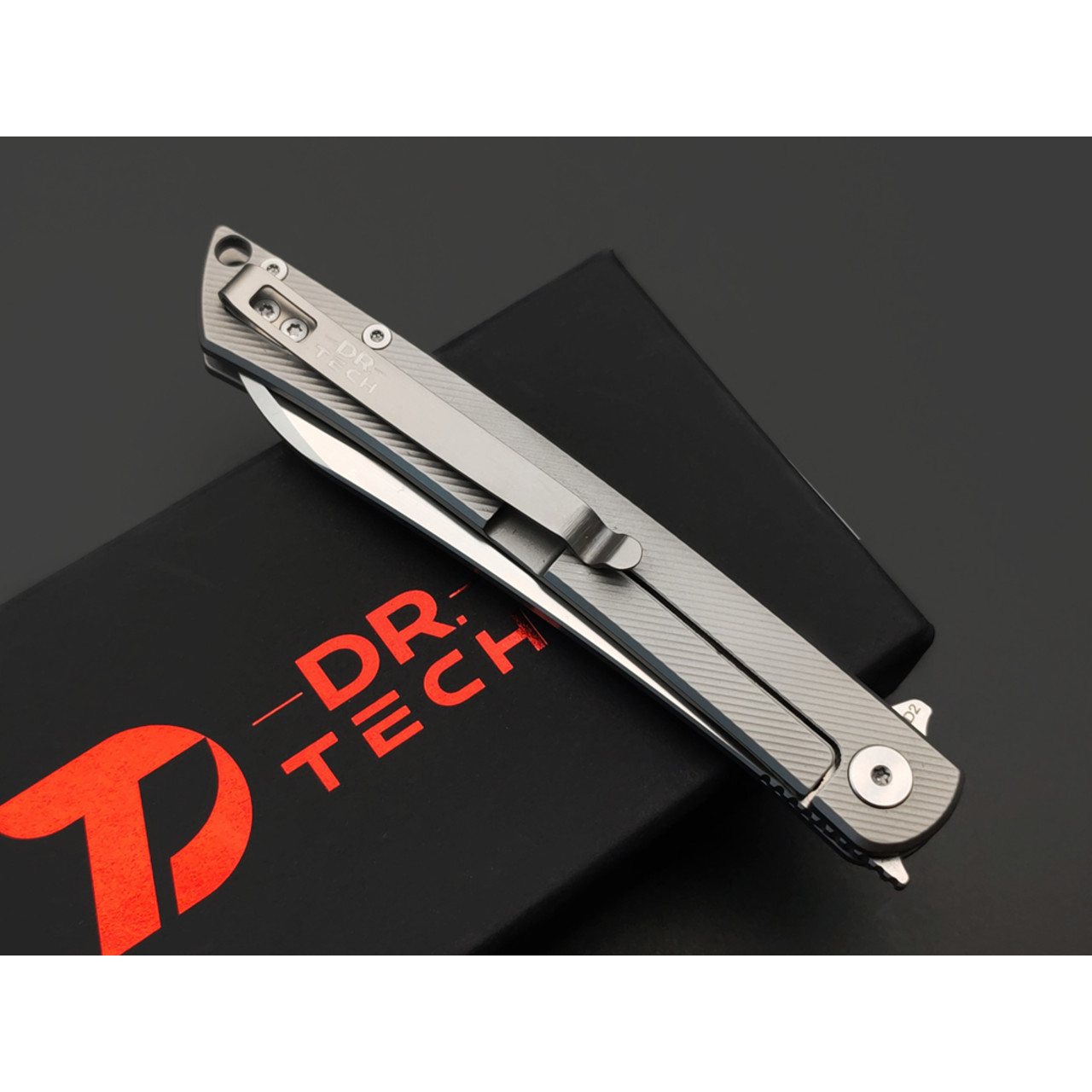 Dr.Tech складной нож Kogatana D4224TGL сталь D2, рукоять Titanium TC4 gray