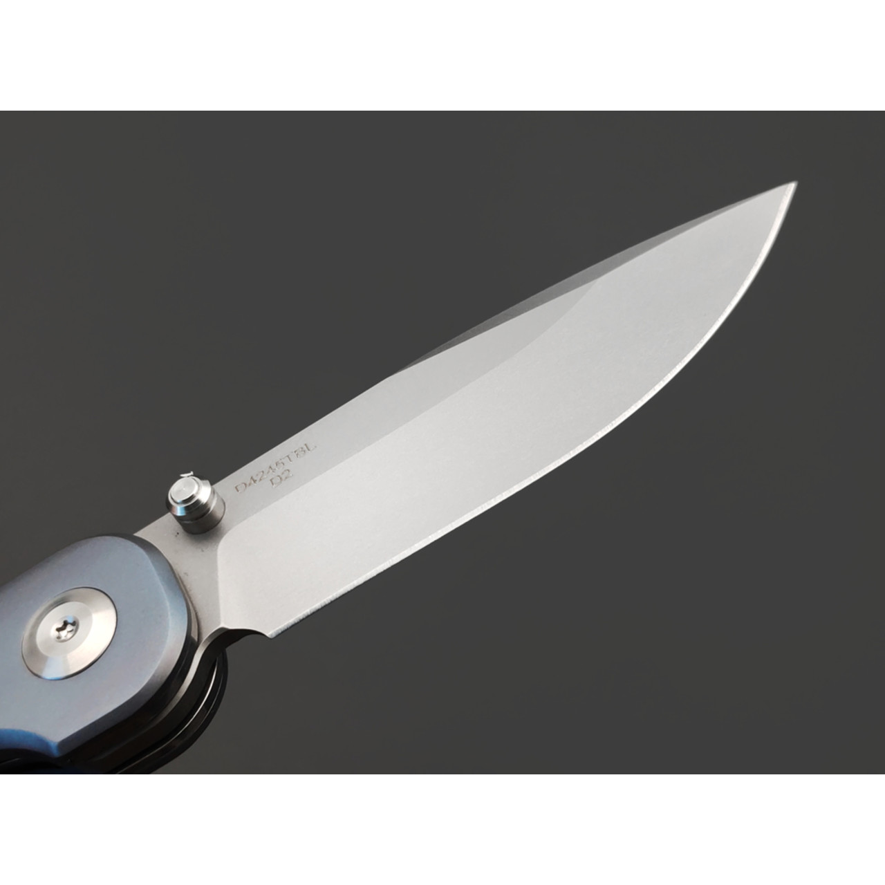 Dr.Tech складной нож Zefir D4245TBL сталь D2, рукоять Titanium TC4 blue