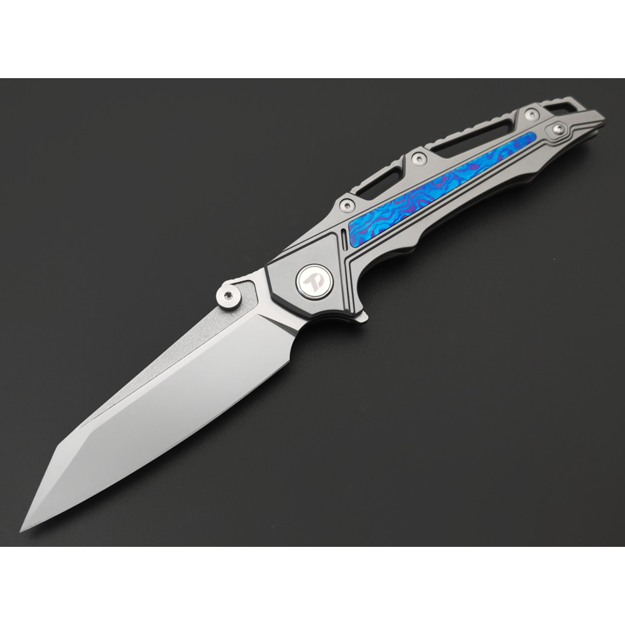 Dr.Tech складной нож Kiber D3385G сталь M390, рукоять Titanium TC4 gray, zirconium alloy Damascus