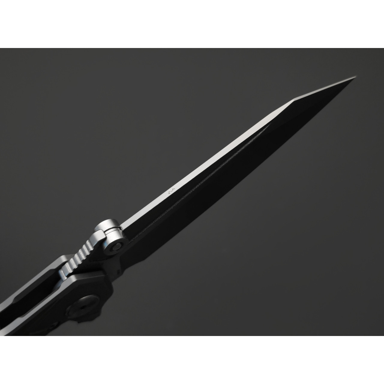 Dr.Tech складной нож Kiber D3385G сталь M390, рукоять Titanium TC4 gray, zirconium alloy Damascus