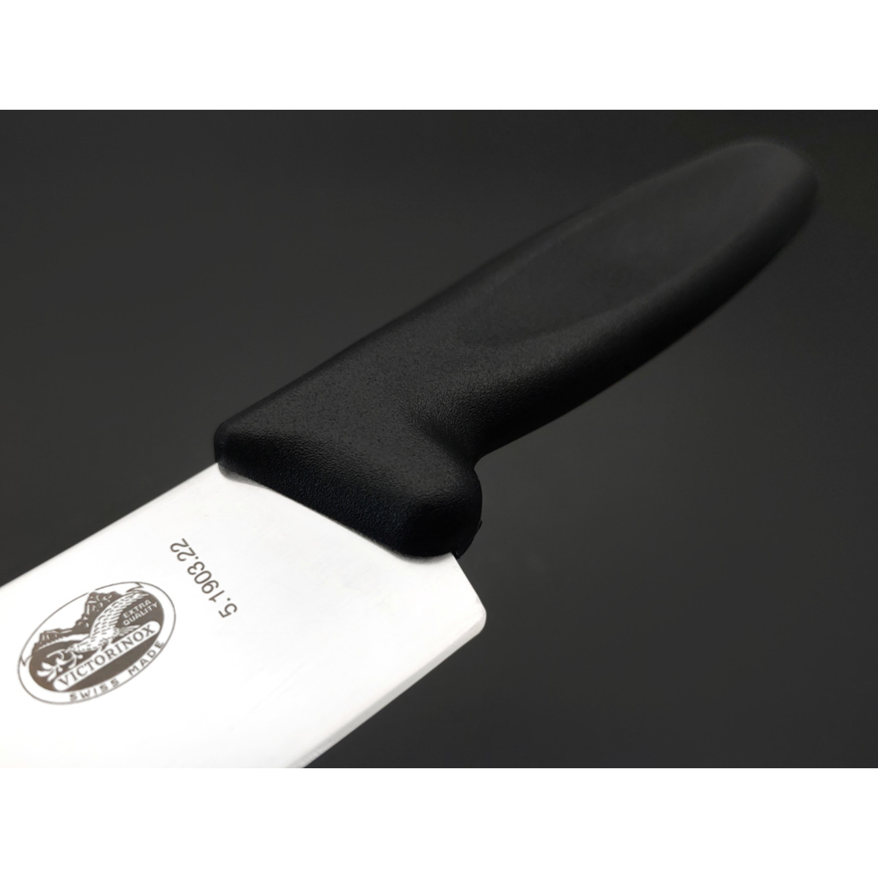 Нож кухонный Victorinox Swiss Classic 22 см 5.1903.22 сталь X50CrMoV15, рукоять PP