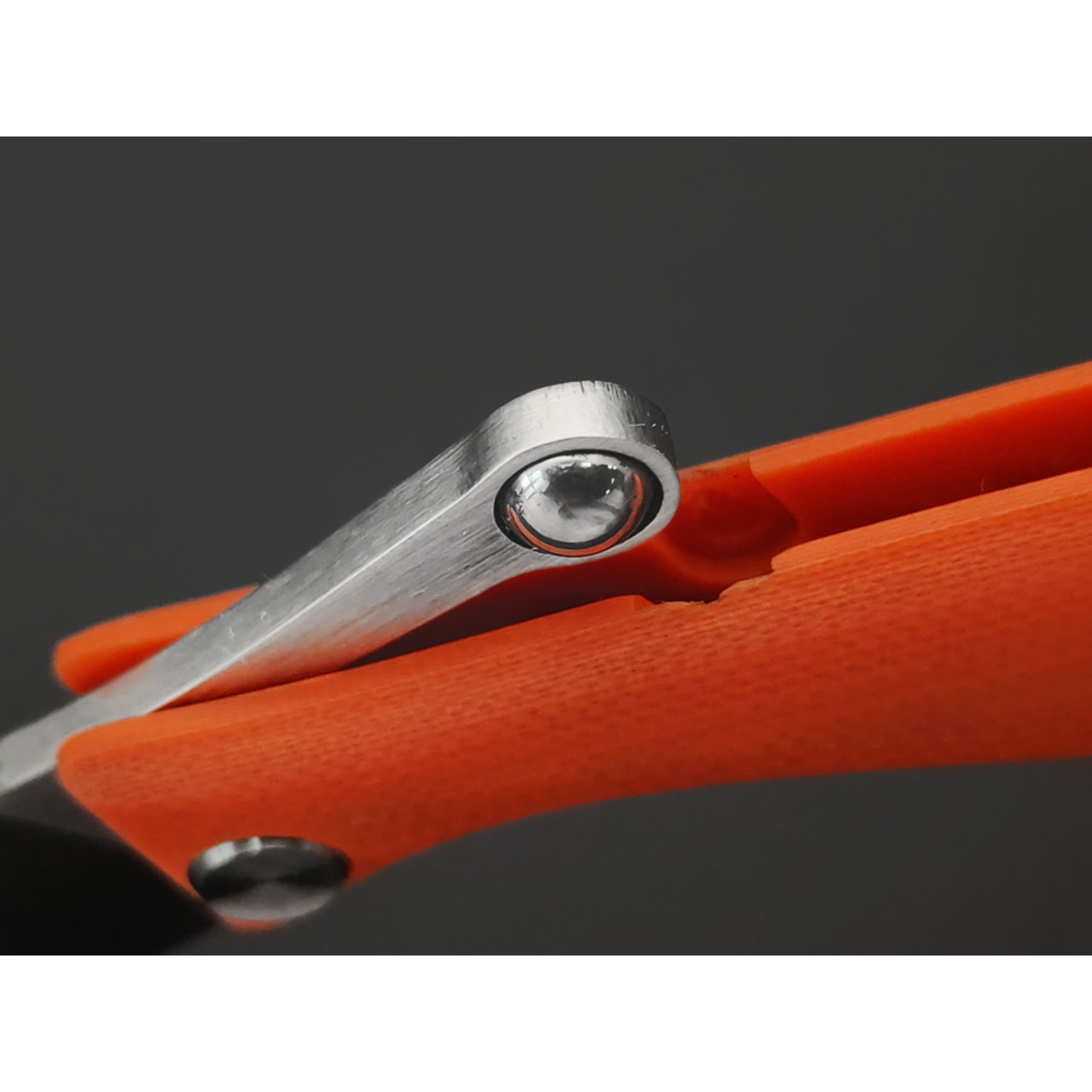 Saro складной фрикционный нож Канадец малый сталь Aus-10, рукоять G10 orange