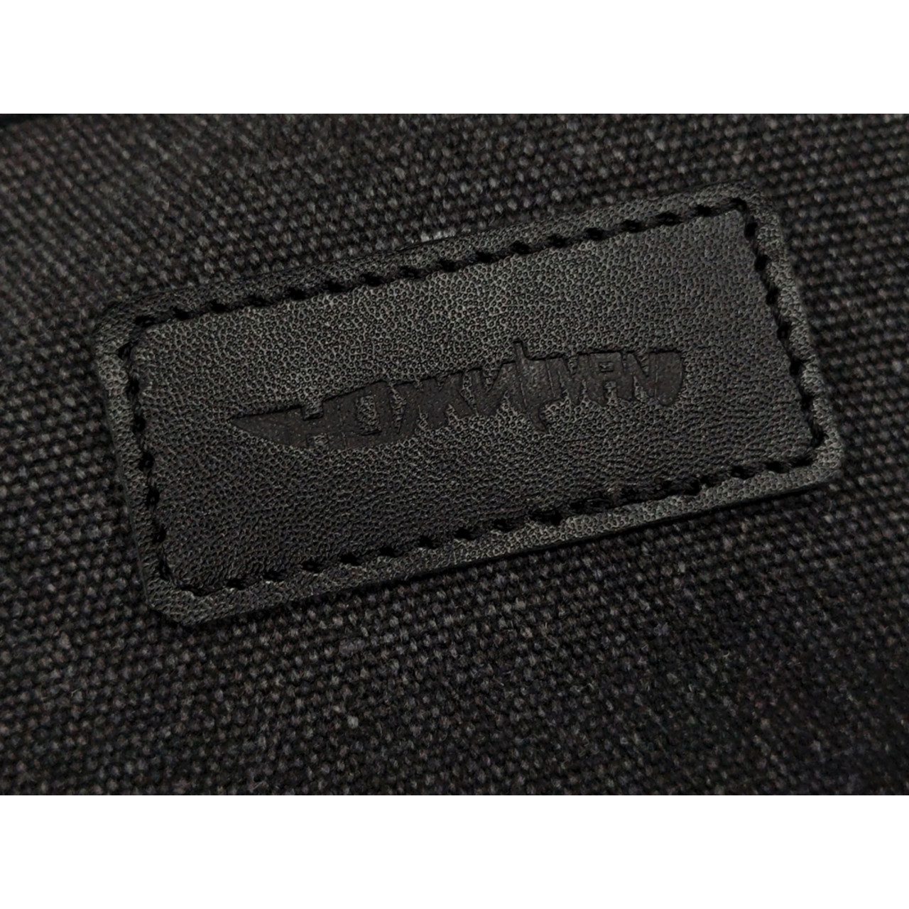 Сумка Hip Bag черно-серая, размер M, материал кожа и канвас NK0127