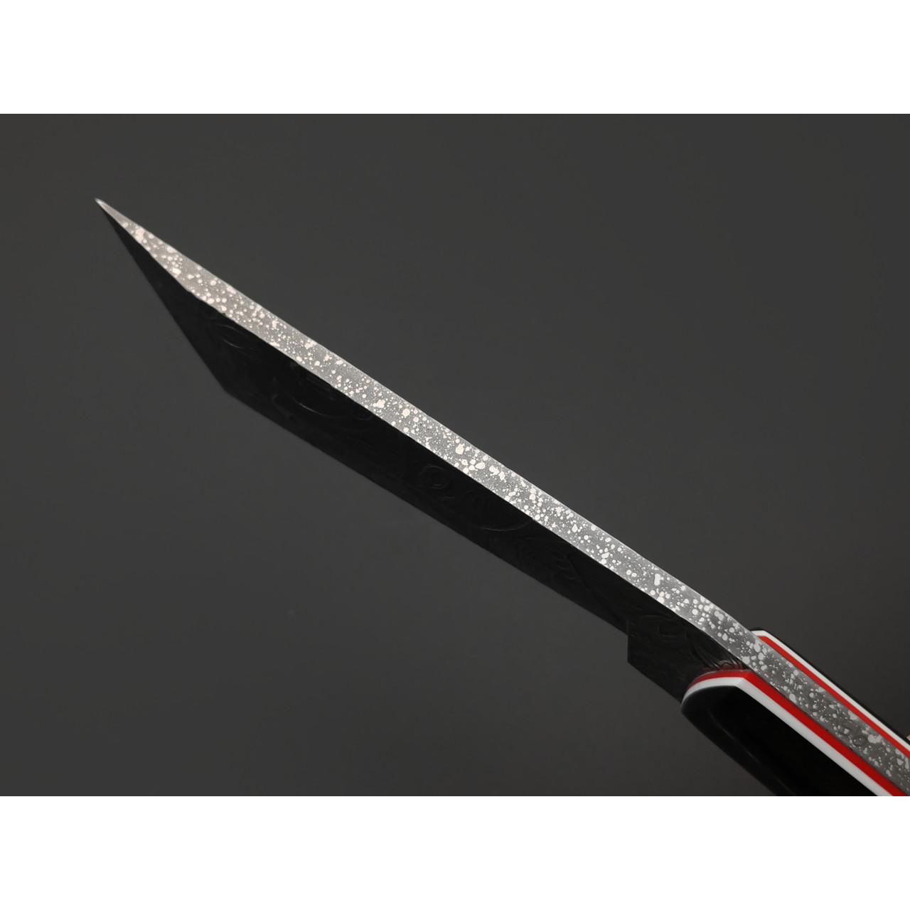 Волчий Век нож НДК 11 Custom "Котик-Самурай" сталь 95Х18 WA худ. травление, рукоять Carbon fiber, G10 red & white