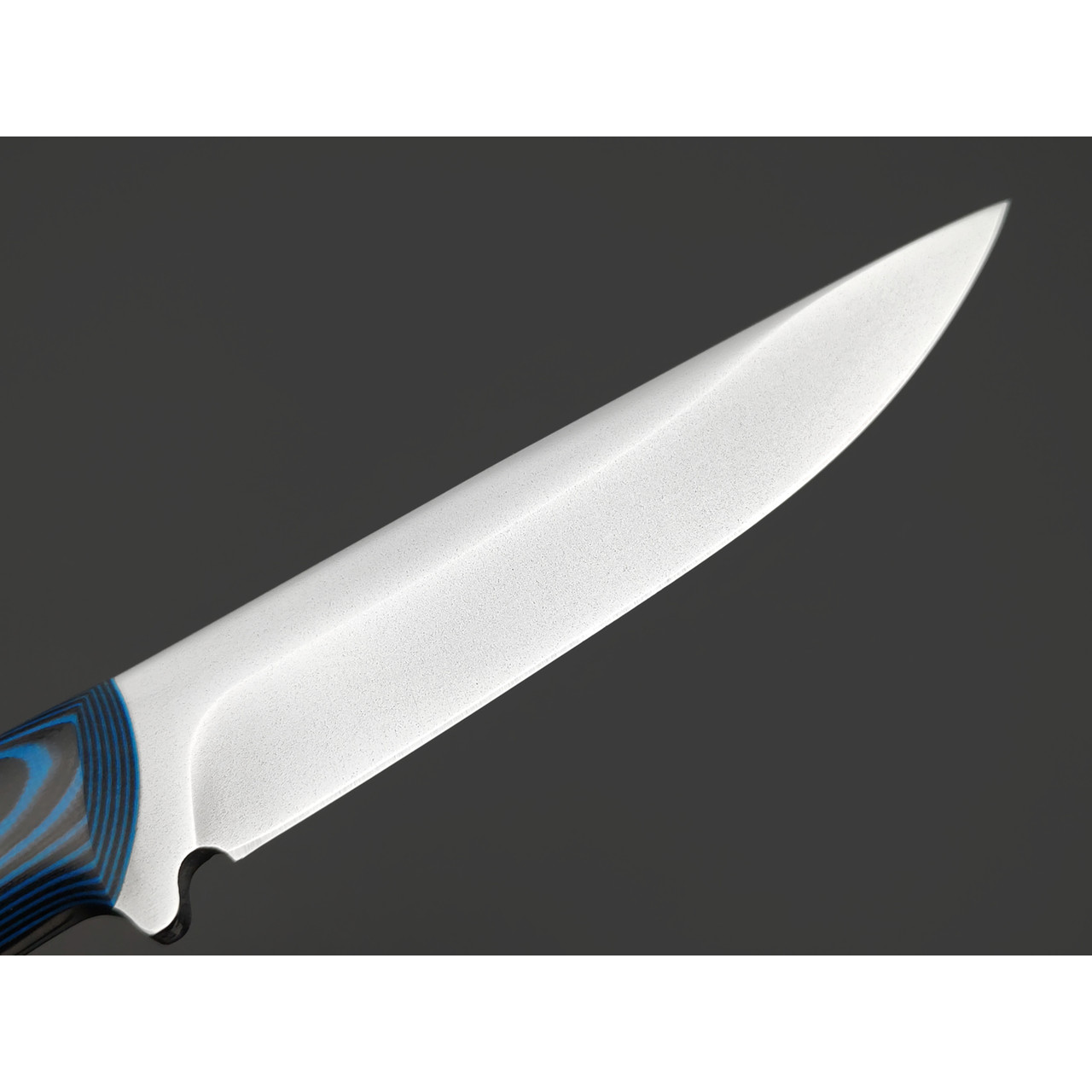 Платонов Д.Г. нож кованый Тигр-М ЦМ сталь Х12МФ, рукоять G10 black & blue