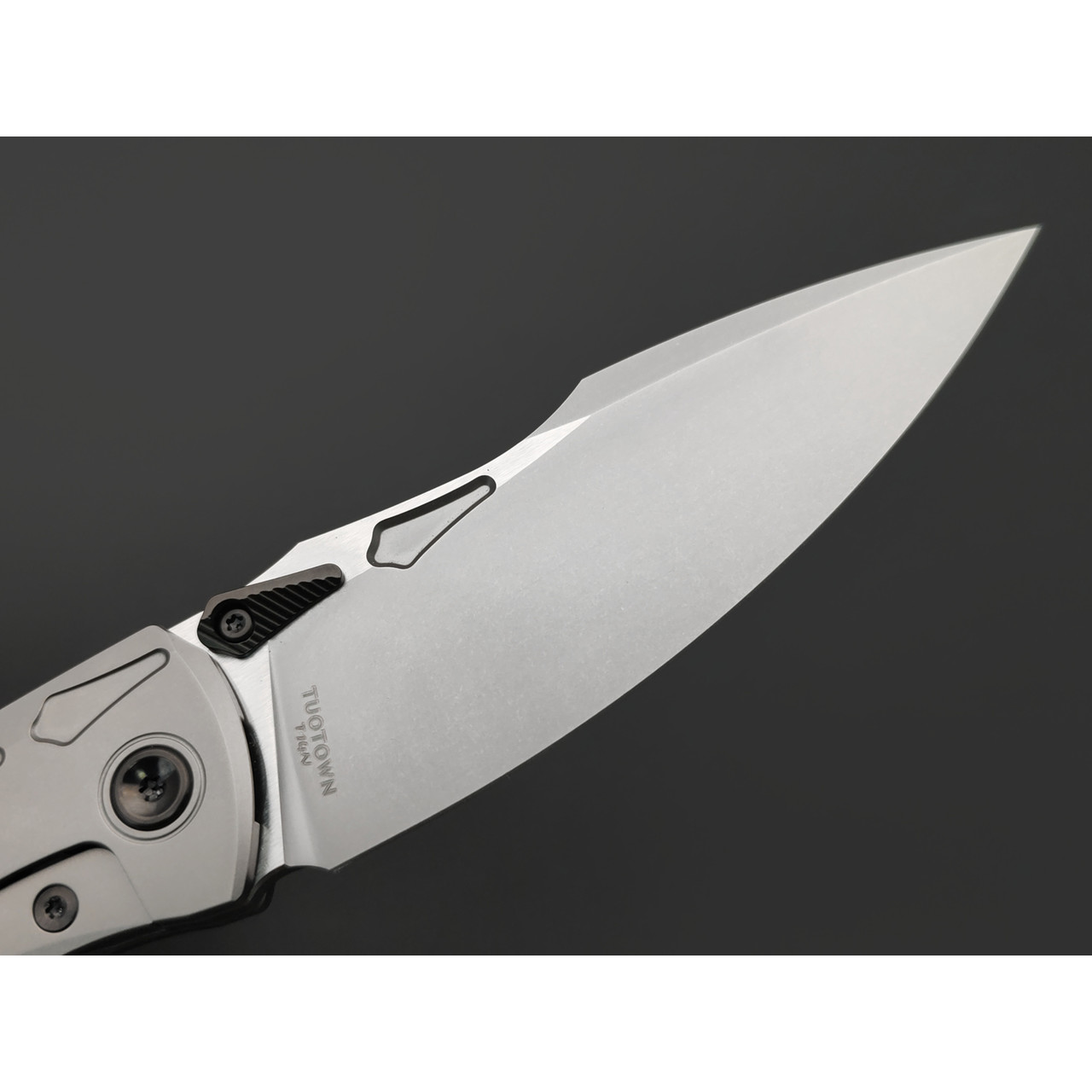 TuoTown складной нож Krotos TKT-NS сталь T14N стоунвош, рукоять Titanium TC4 grey