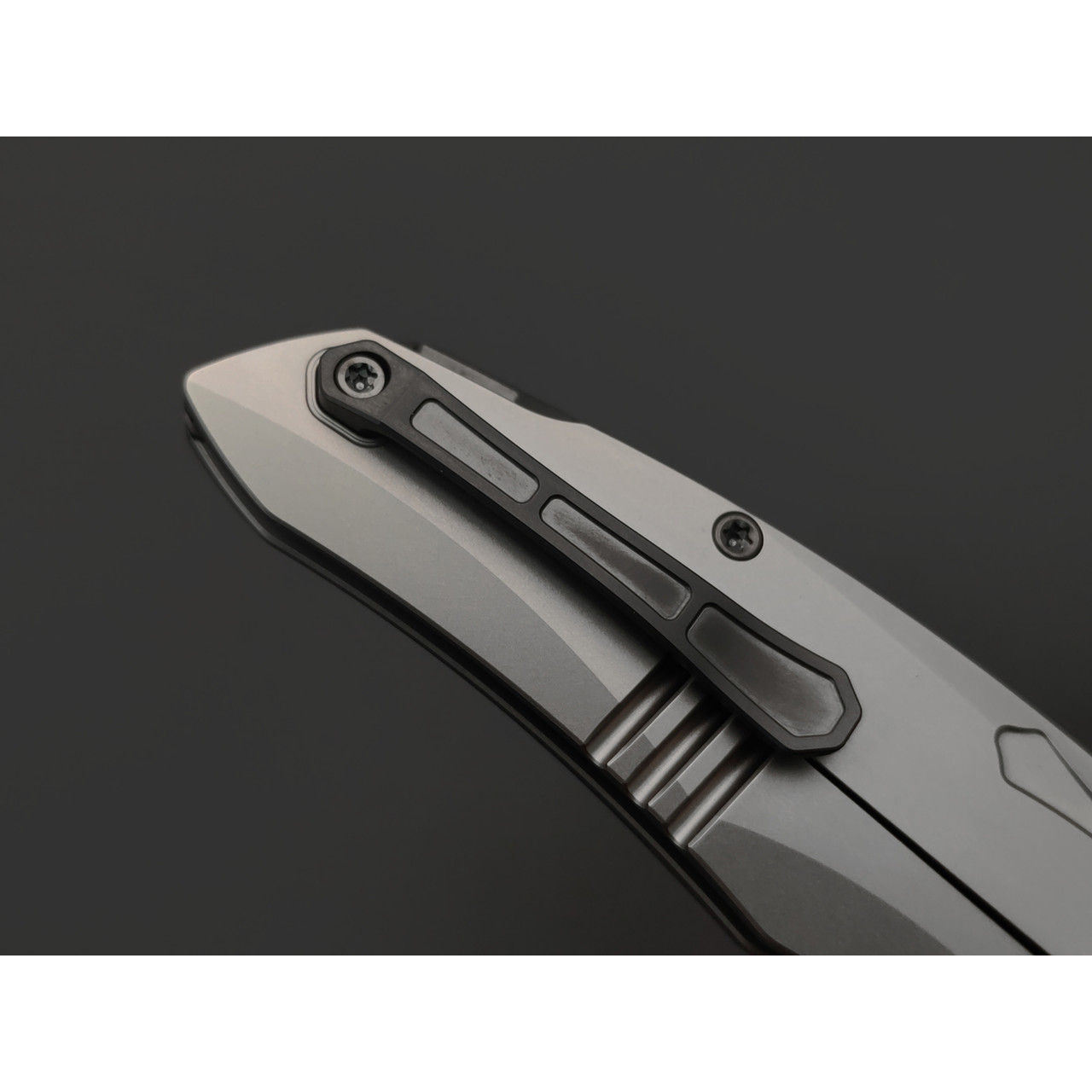 TuoTown складной нож Krotos TKT-NS сталь T14N стоунвош, рукоять Titanium TC4 grey