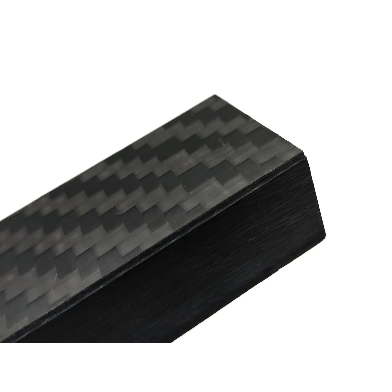 Блок Carbon fiber black 12К размер 130х40х27 мм
