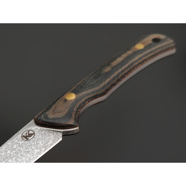 Кирилл Козлов нож Прямой сталь Aus-10Co худ. травление, рукоять Micarta grey & olive, латунь