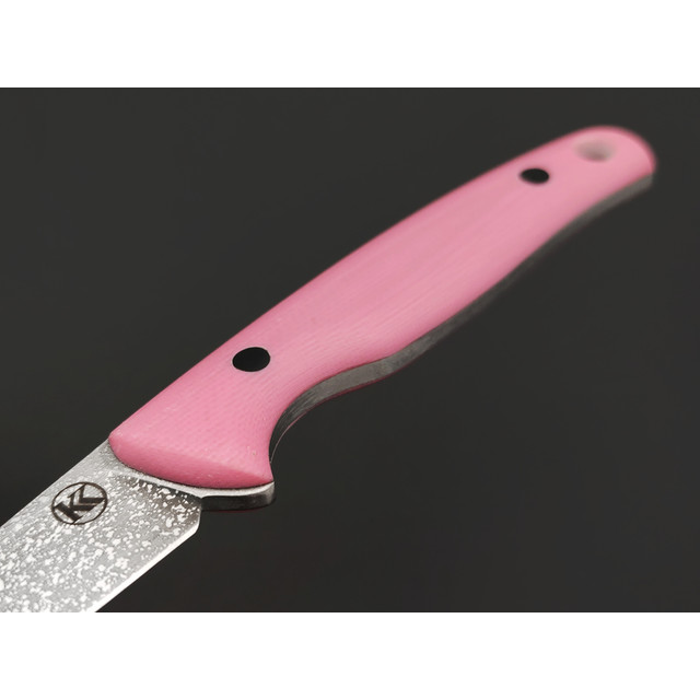 Кирилл Козлов нож Сверчок сталь Aus-10Co худ. травление, рукоять G10 pink, carbon fiber black
