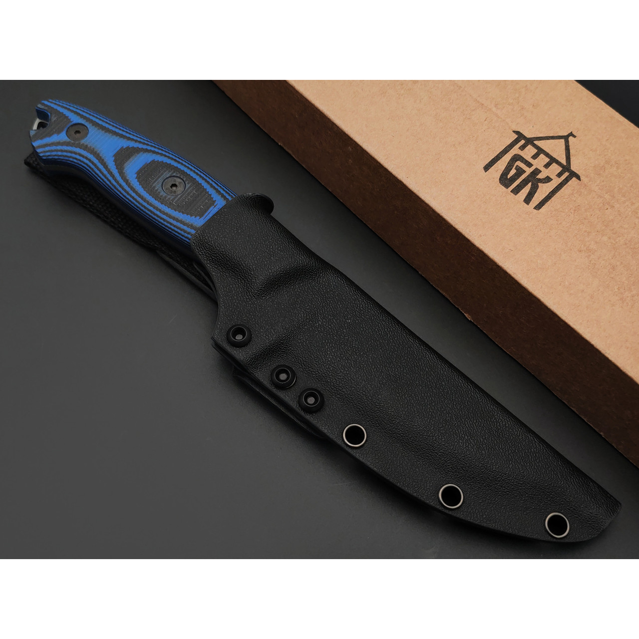 Град Горький нож Охотник сталь Aus-10Co bead blast, рукоять G10 black & blue