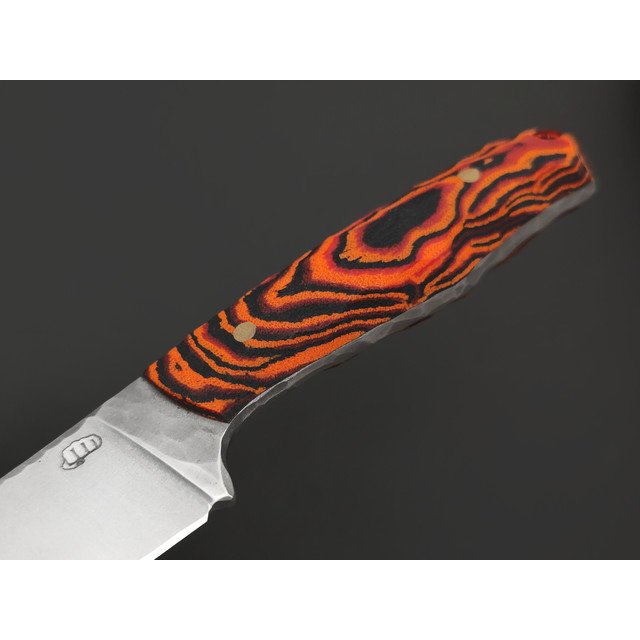 Андрей Кулаков нож KUL0242 сталь K110, рукоять Micarta custom black, burgundy & neon orange, латунь
