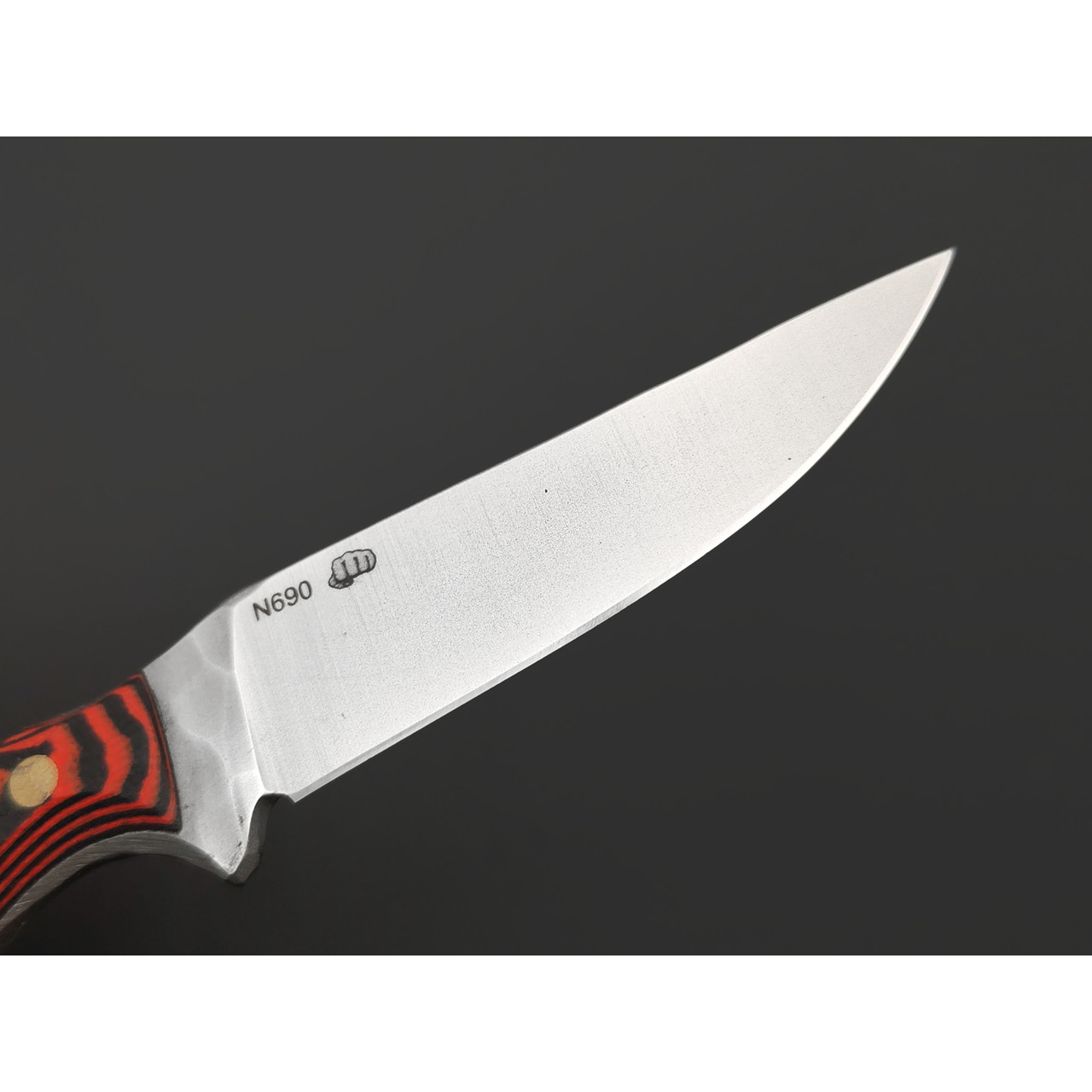 Андрей Кулаков нож Крыса KUL0256 сталь N690, рукоять G10 black & red, латунь