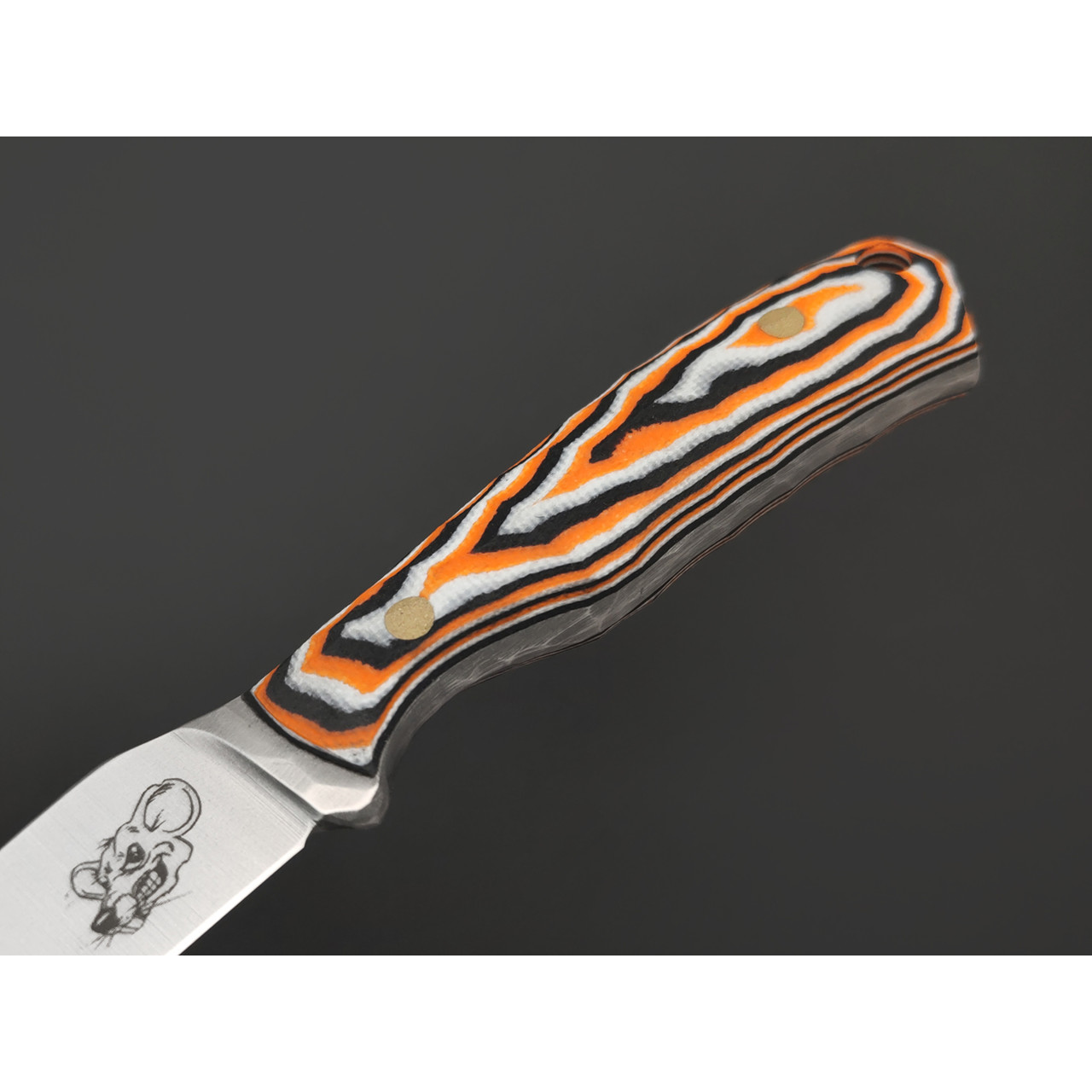 Андрей Кулаков нож Крыса KUL0252 сталь Aus-10Co, рукоять G10 black, neon orange & white, латунь
