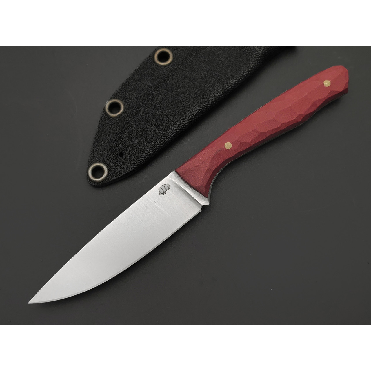 Андрей Кулаков нож KUL0251 сталь VG-10, рукоять G10 burgundy, латунь