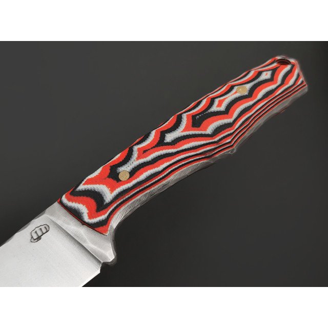 Андрей Кулаков нож KUL0240 сталь K110, рукоять G10 black, red & white, латунь