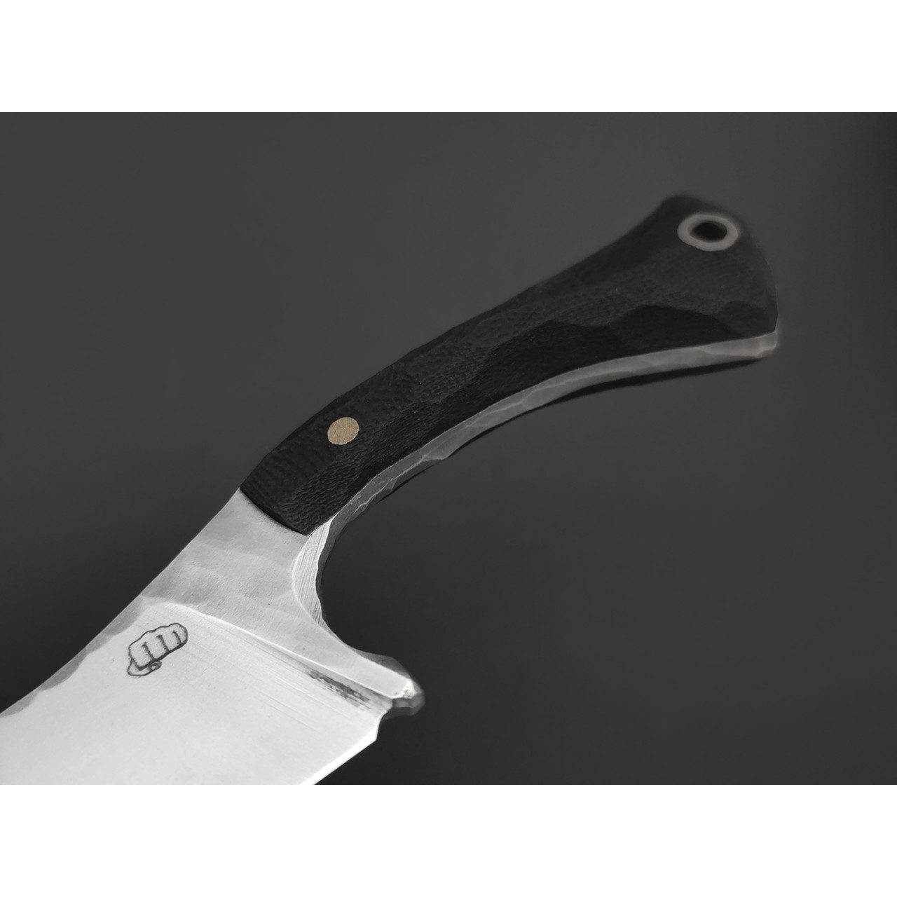 Андрей Кулаков нож KUL0227 сталь K110, рукоять G10 black, латунь