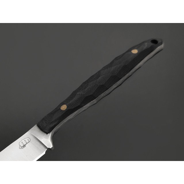 Андрей Кулаков нож KUL0233 сталь K110, рукоять G10 black, латунь