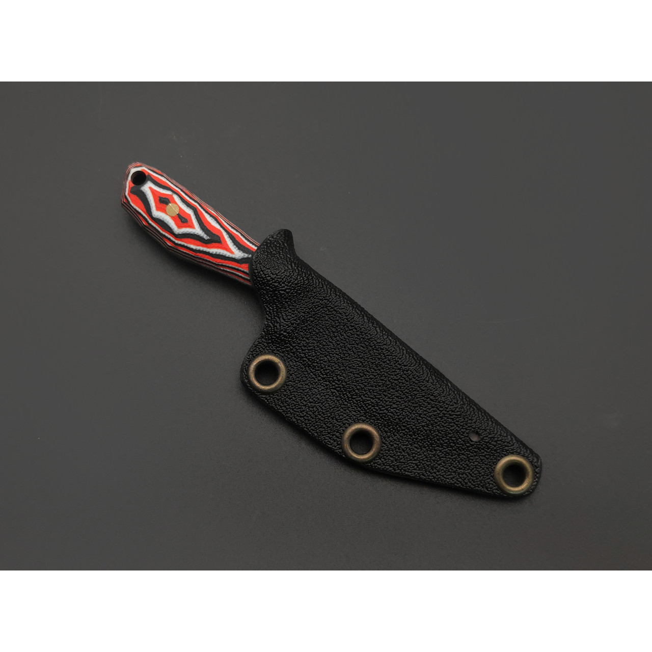 Андрей Кулаков нож KUL0248 сталь VG-10, рукоять G10 black, red & white, латунь