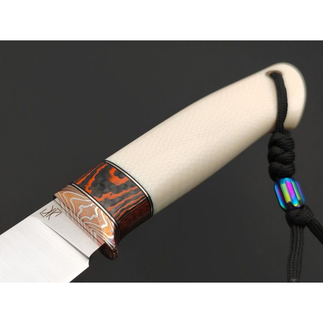Кузница Ковчег нож Таёжный сталь M398 satin, рукоять Элфорин, carbon fiber orange, мокумэ-ганэ, ножны с ручной росписью