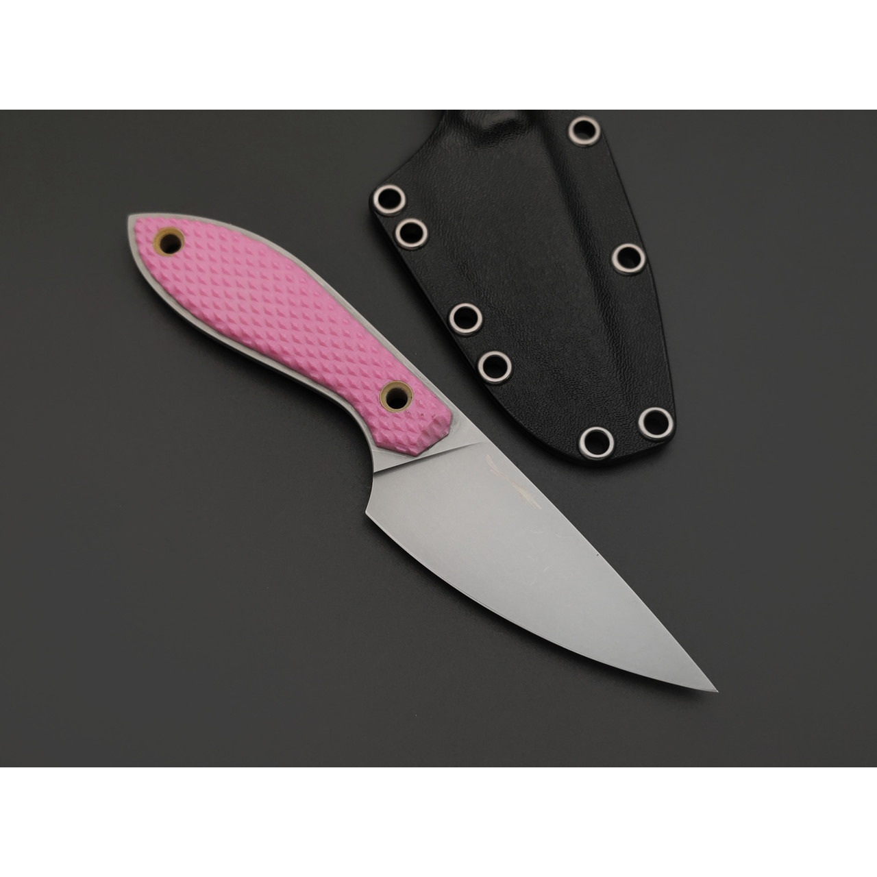Волчий Век нож МасичЬка сталь 95Х18 WA стоунвош, рукоять G10 pink, латунь