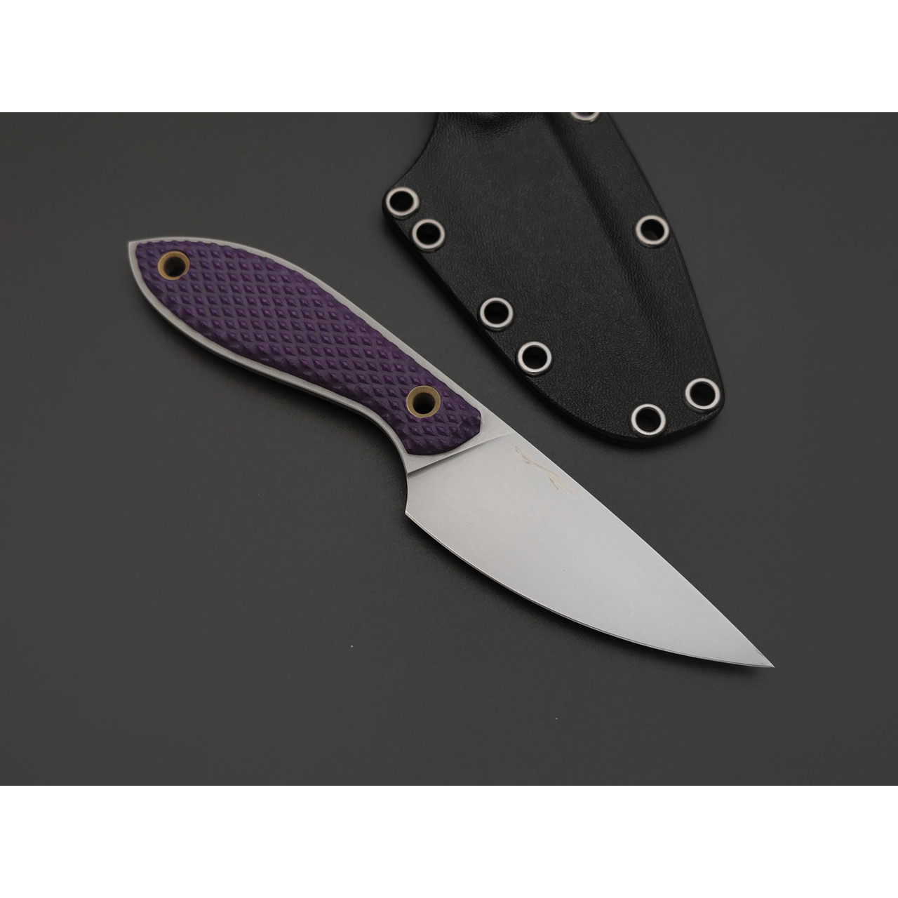 Волчий Век нож МасичЬка сталь 95Х18 WA стоунвош, рукоять G10 purple, латунь